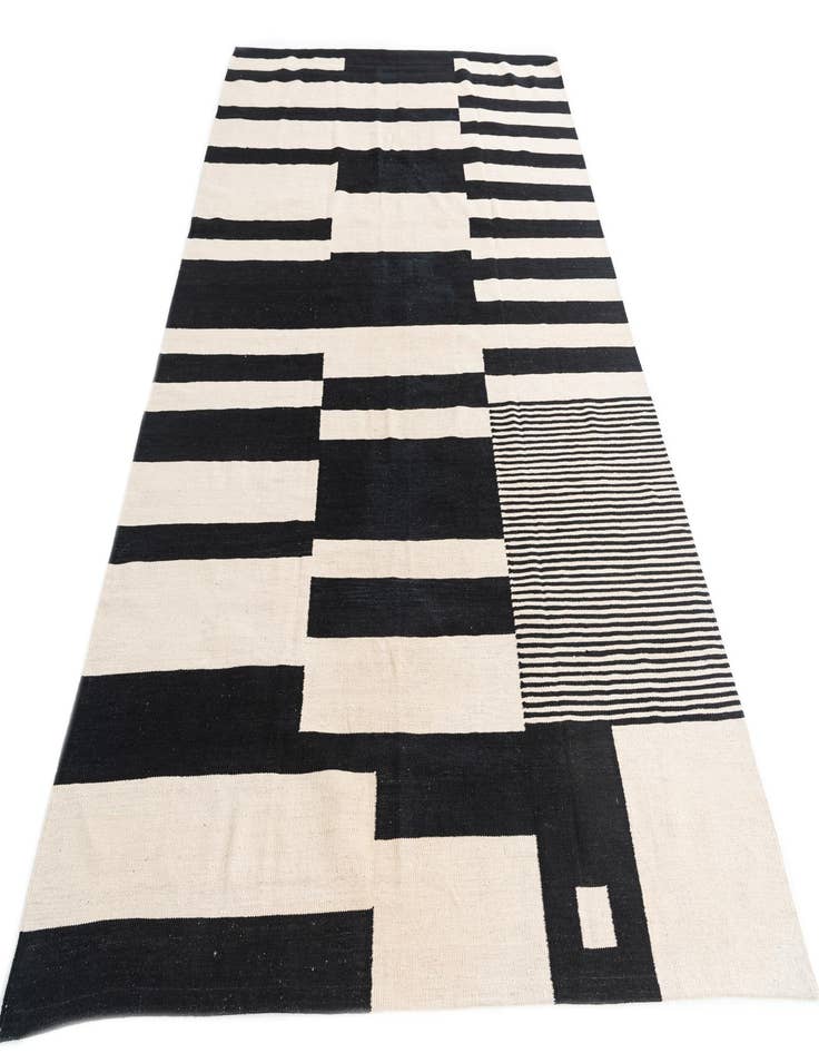 Detail image of  6' 7 x 9' 10  Hand Woven Kilim Modern Wool Rug