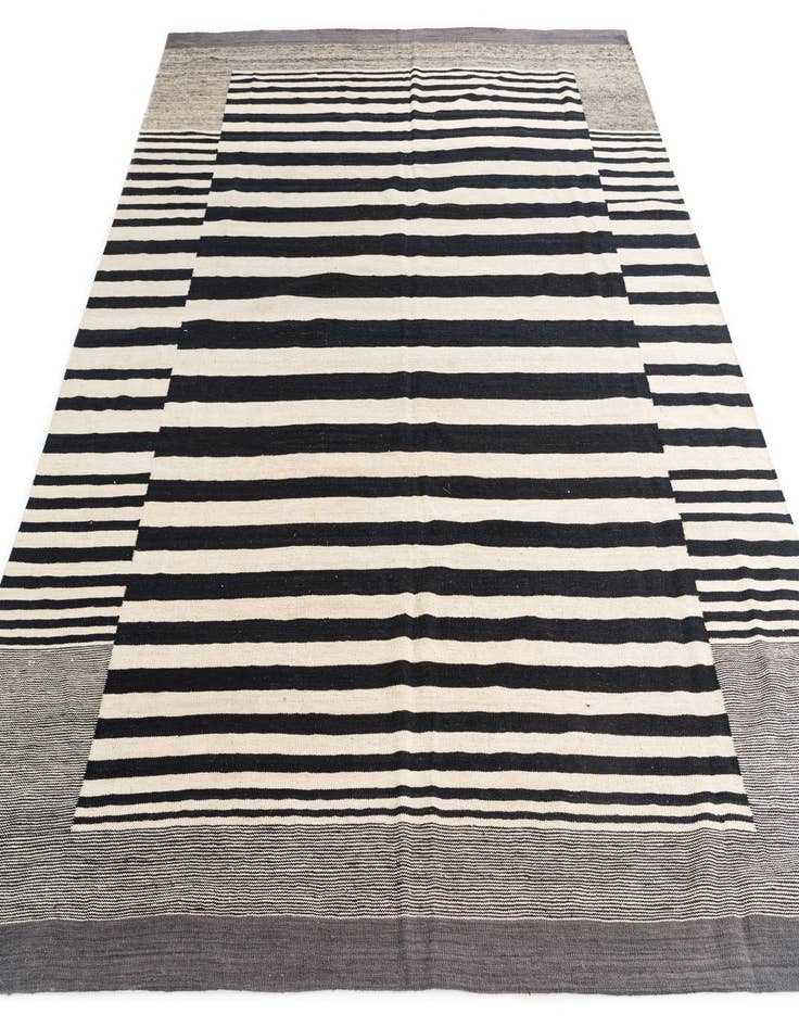 Detail image of  8' 6 x 9' 3  Hand Woven Kilim Modern Wool Rug