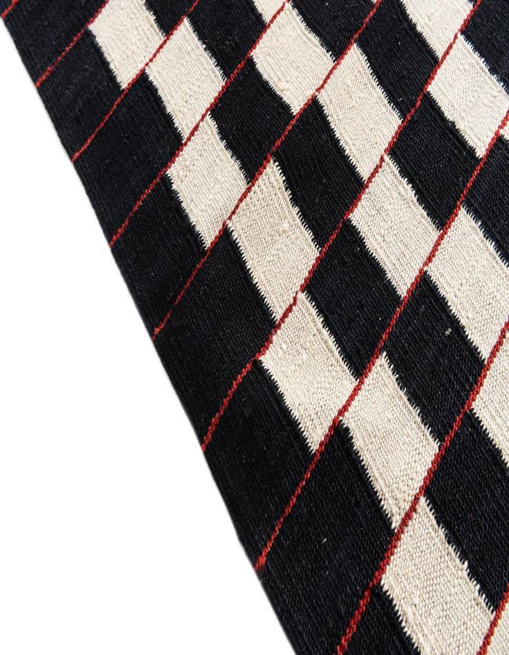 Detail image of  5' 8 x 7' 8  Hand Woven Kilim Modern Wool Rug