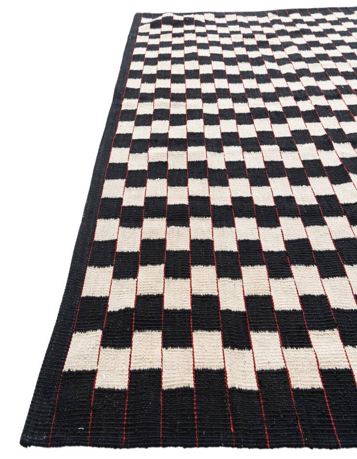 Detail image of  5' 9 x 7' 8  Hand Woven Kilim Modern Wool Rug