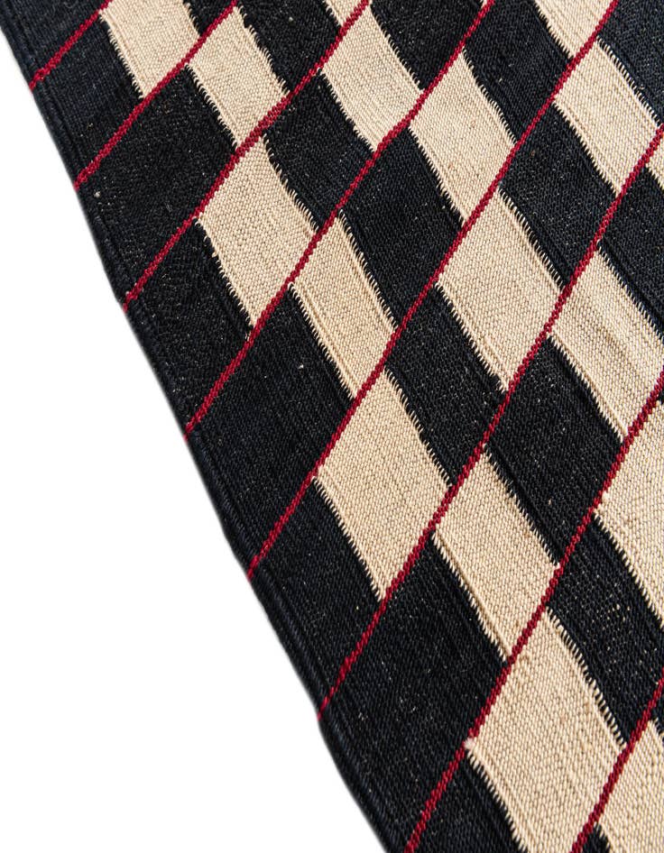 Detail image of  5' 1 x 6' 2  Hand Woven Kilim Modern Wool Rug