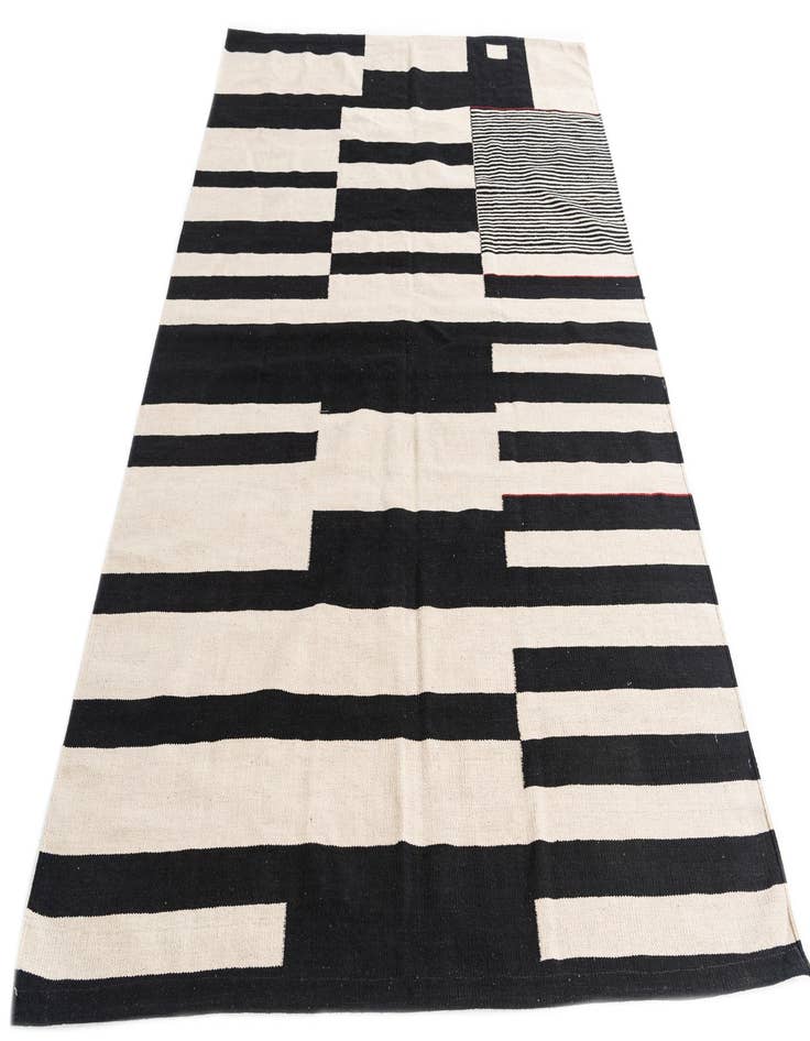 Detail image of  5' 8 x 7' 9  Hand Woven Kilim Modern Wool Rug