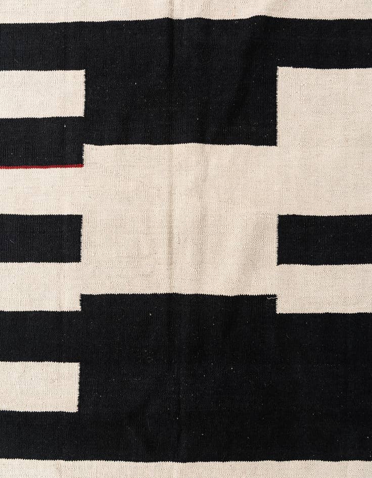 Detail image of  5' 8 x 7' 9  Hand Woven Kilim Modern Wool Rug