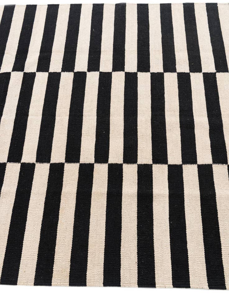 Detail image of  3' 1 x 5' 9  Hand Woven Kilim Modern Wool Rug