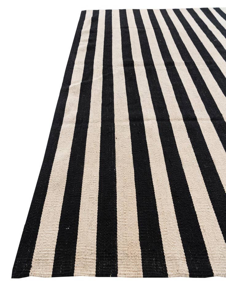 Detail image of  5' 6 x 8' 2  Hand Woven Kilim Modern Wool Rug