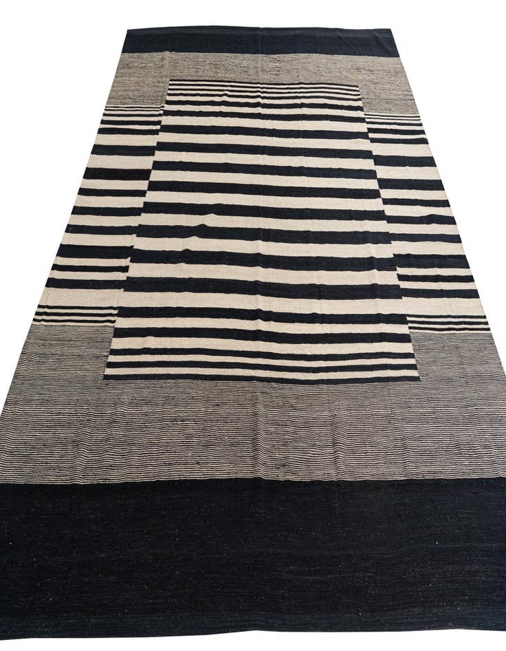 Detail image of  8' 3 x 9' 6  Hand Woven Kilim Modern Wool Rug