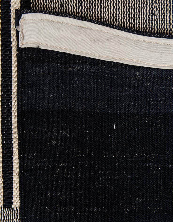 Detail image of  8' 3 x 9' 6  Hand Woven Kilim Modern Wool Rug