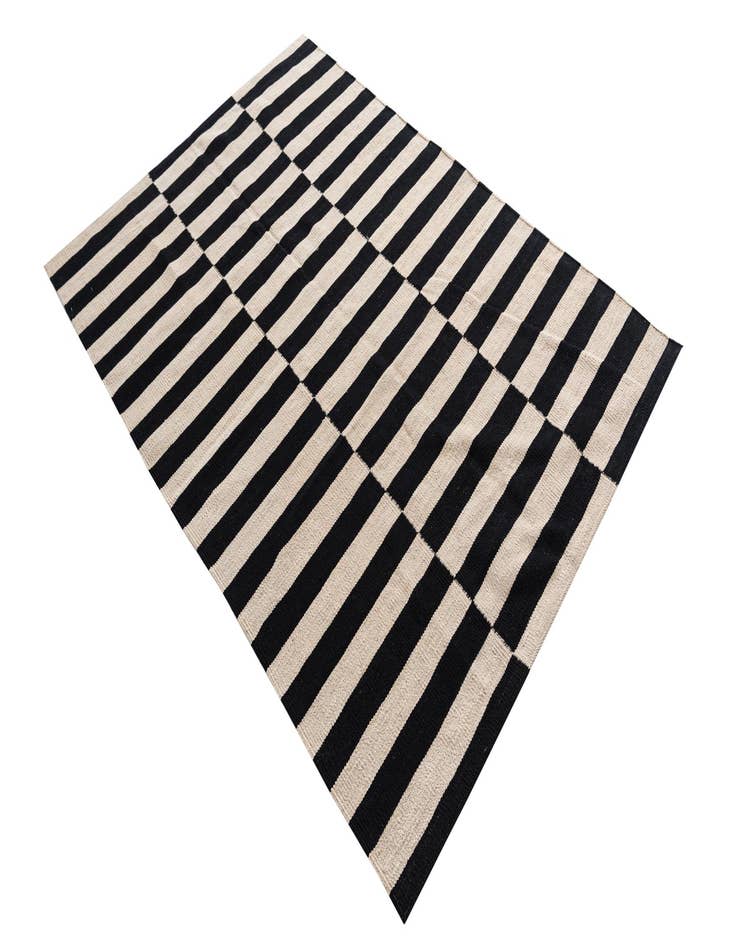 Detail image of  4' 2 x 6'  Hand Woven Kilim Modern Wool Rug