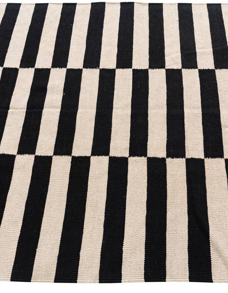 Detail image of  4' 2 x 6'  Hand Woven Kilim Modern Wool Rug