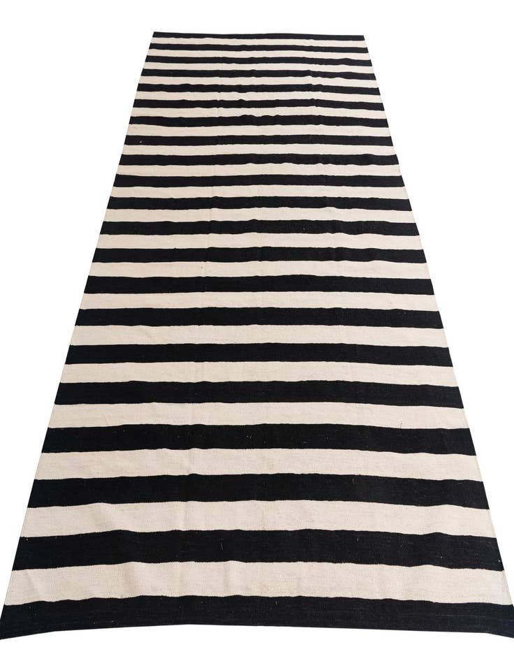 Detail image of  6' 9 x 9' 8  Hand Woven Kilim Modern Wool Rug