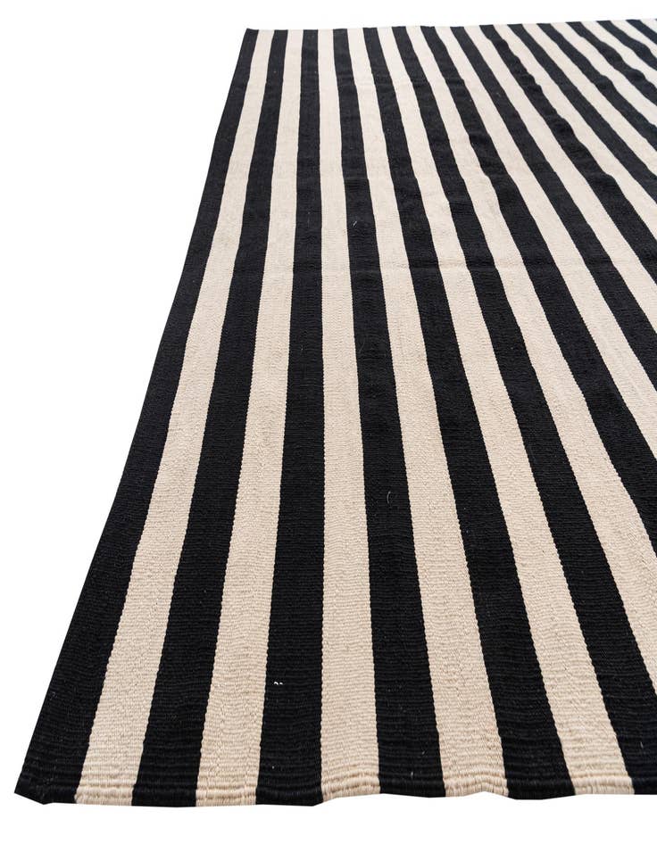 Detail image of  6' 9 x 9' 8  Hand Woven Kilim Modern Wool Rug