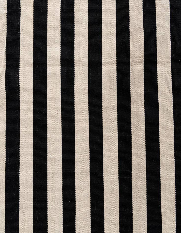 Detail image of  8' 3 x 11'  Hand Woven Kilim Modern Wool Rug