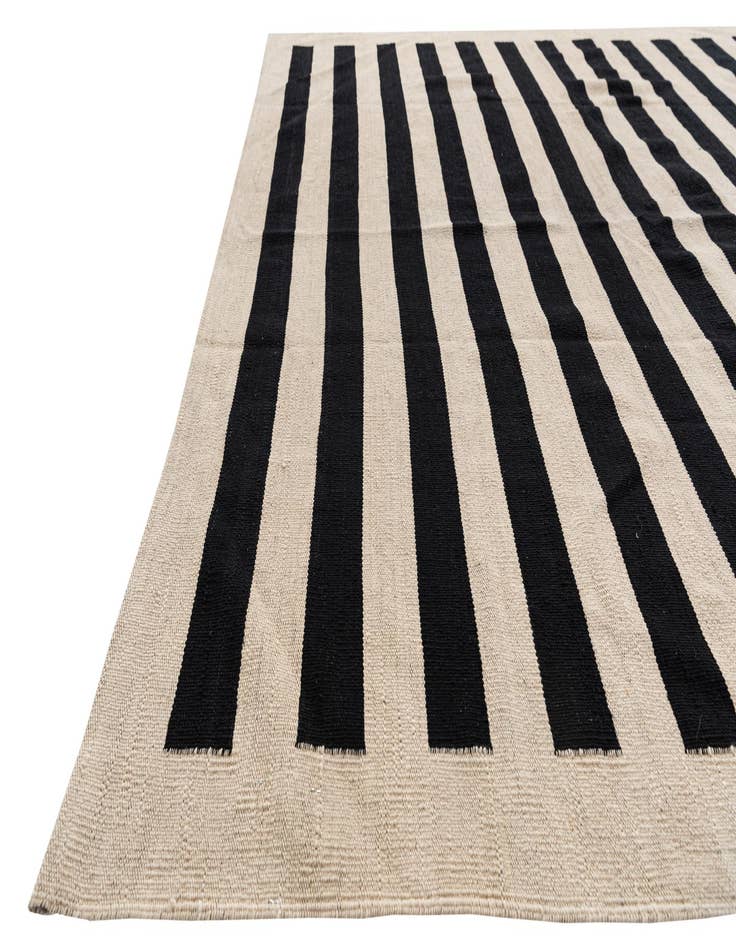 Detail image of  6' 8 x 9' 10  Hand Woven Kilim Modern Wool Rug