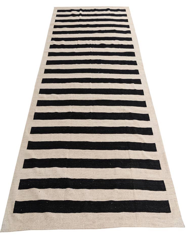 Detail image of  6' 6 x 9' 8  Hand Woven Kilim Modern Wool Rug