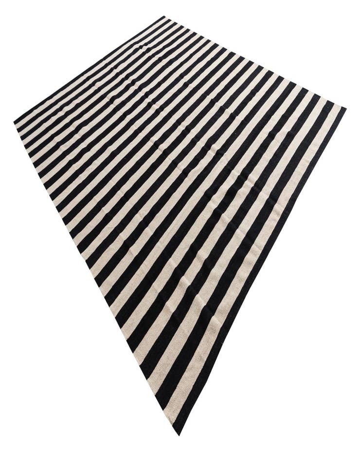 Detail image of  8' 4 x 9' 9  Hand Woven Kilim Modern Wool Rug