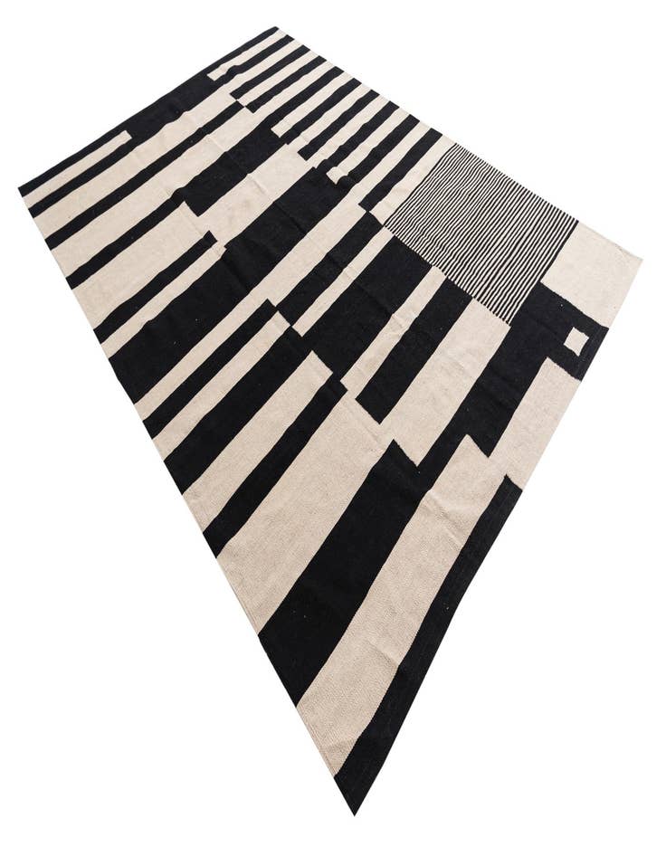 Detail image of 6' 9 x 9' 8 Hand Woven Kilim Modern Wool Rug