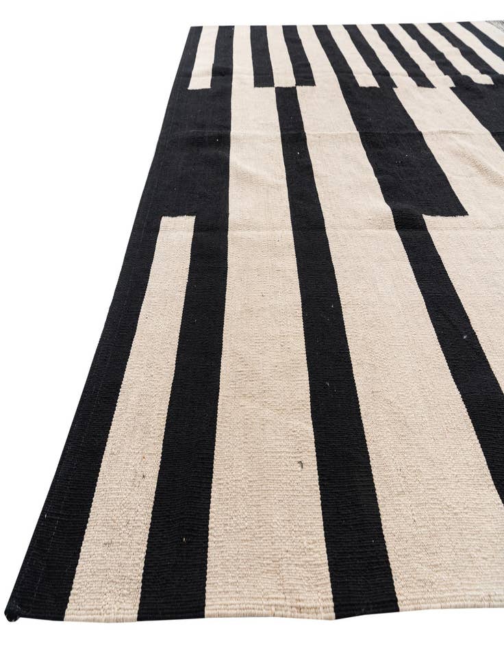 Detail image of 6' 9 x 9' 8 Hand Woven Kilim Modern Wool Rug