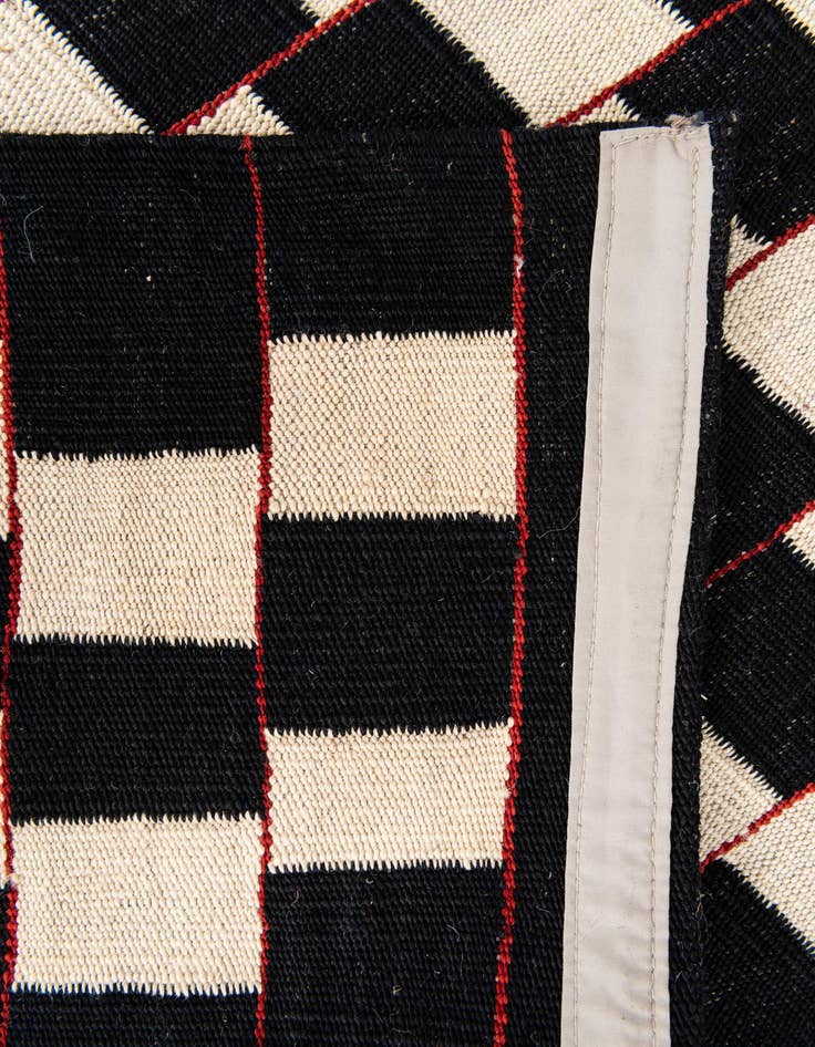 Detail image of  6' 9 x 9' 7  Hand Woven Kilim Modern Wool Rug