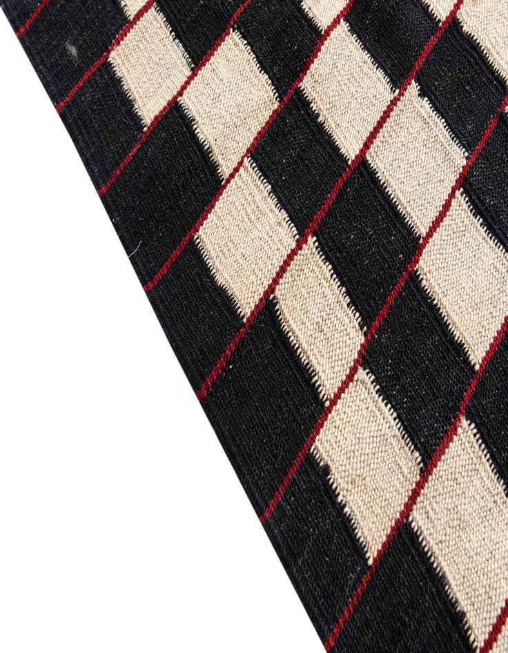 Detail image of  5' 1 x 6' 2  Hand Woven Kilim Modern Wool Rug