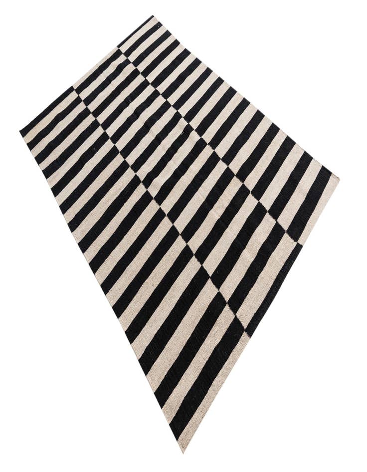 Detail image of  4' 2 x 5' 10  Hand Woven Kilim Modern Wool Rug