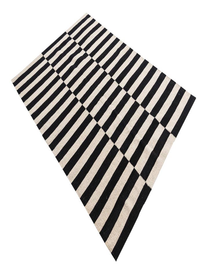 Detail image of  4' 2 x 6'  Hand Woven Kilim Modern Wool Rug