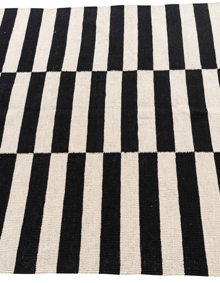 Detail image of  4' 2 x 6'  Hand Woven Kilim Modern Wool Rug