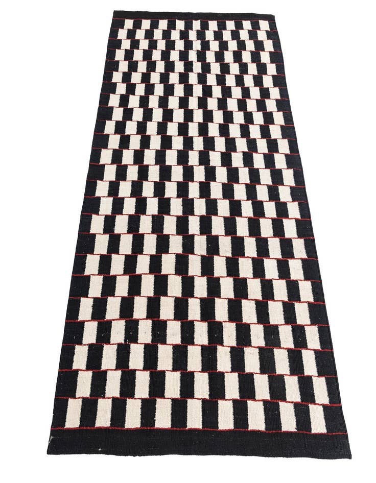 Detail image of  4' 5 x 6'  Hand Woven Kilim Modern Wool Rug