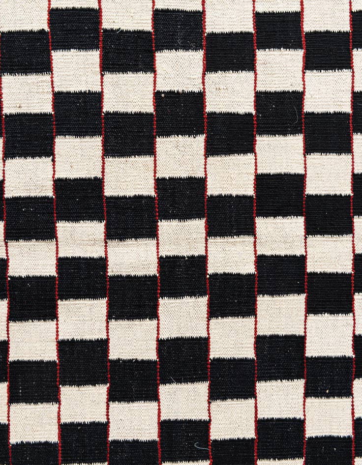 Detail image of  4' 5 x 6'  Hand Woven Kilim Modern Wool Rug