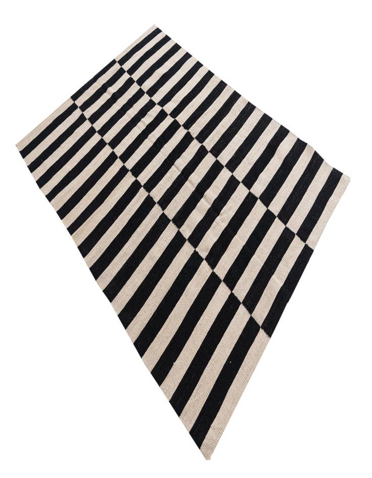 Detail image of  4' x 5' 9  Hand Woven Kilim Modern Wool Rug