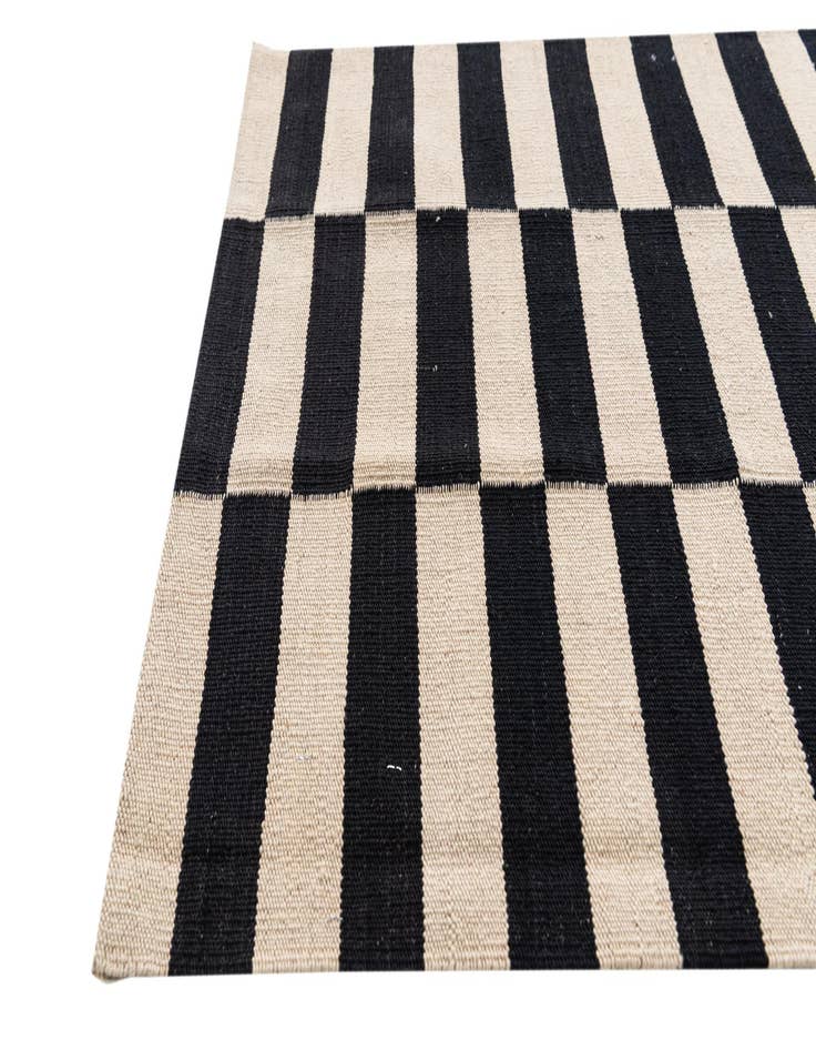 Detail image of  2' 7 x 4'  Hand Woven Kilim Modern Wool Rug