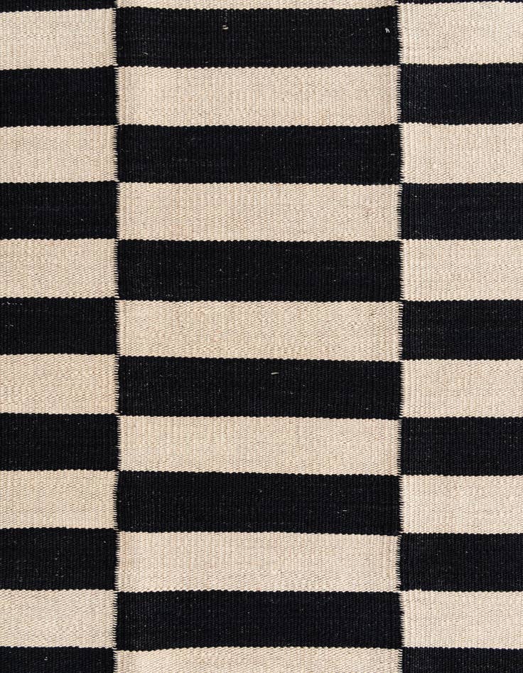 Detail image of  2' 7 x 4'  Hand Woven Kilim Modern Wool Rug