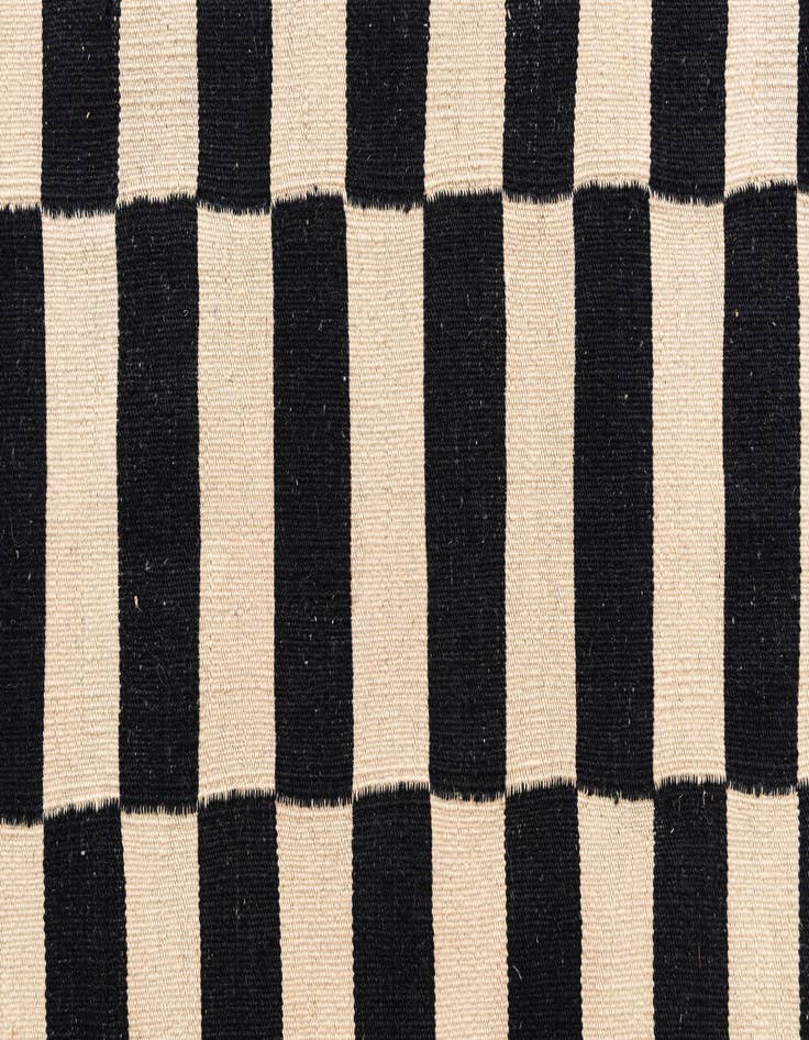 Detail image of  2' 7 x 4'  Hand Woven Kilim Modern Wool Rug