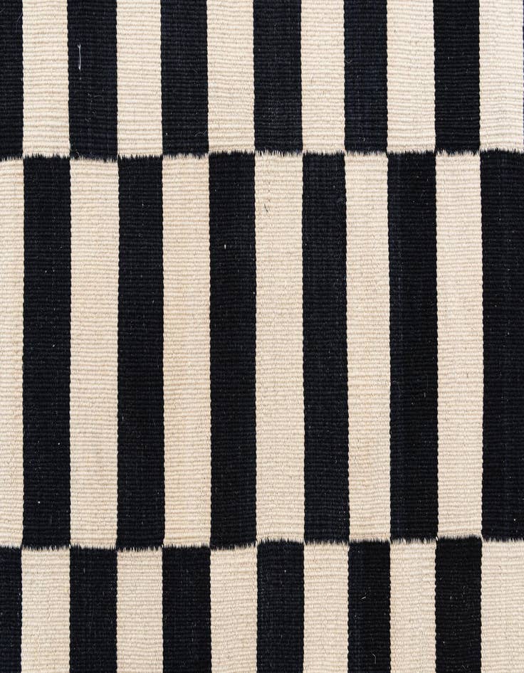 Detail image of  2' 8 x 4'  Hand Woven Kilim Modern Wool Rug