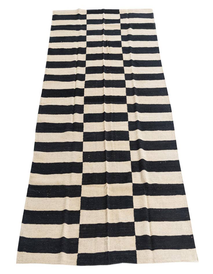 Detail image of  4' 4 x 5' 10  Hand Woven Kilim Modern Wool Rug