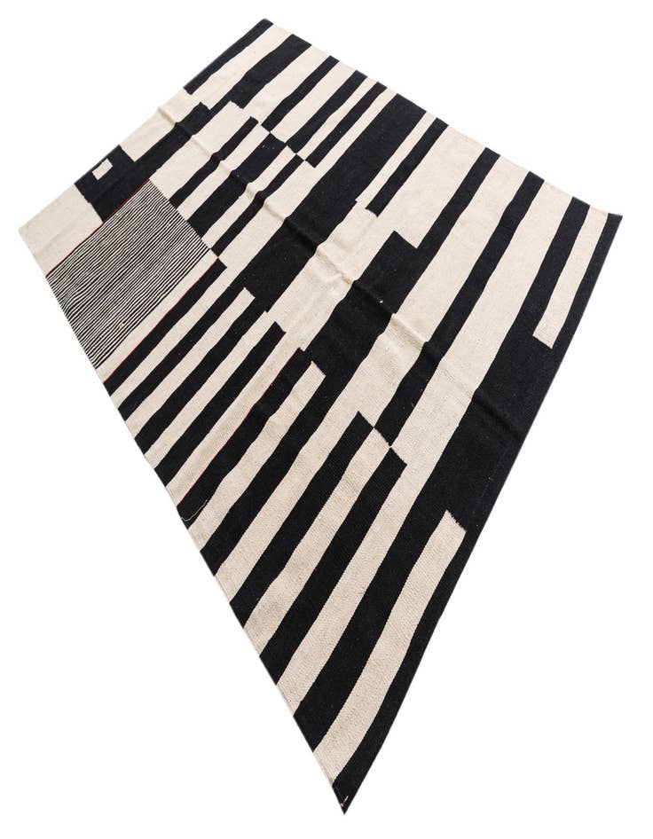 Detail image of  5' 8 x 7' 7  Hand Woven Kilim Modern Wool Rug