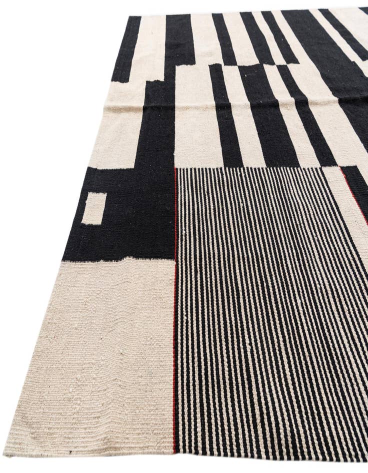 Detail image of  5' 8 x 7' 7  Hand Woven Kilim Modern Wool Rug