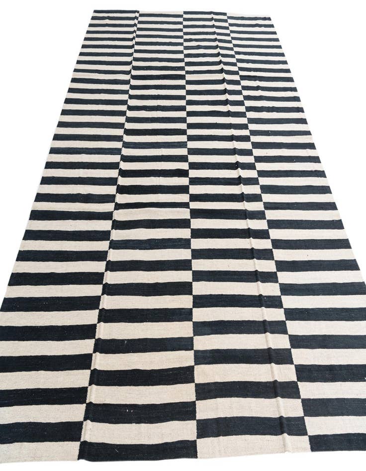 Detail image of  8' 6 x 11' 2  Hand Woven Kilim Modern Wool Rug