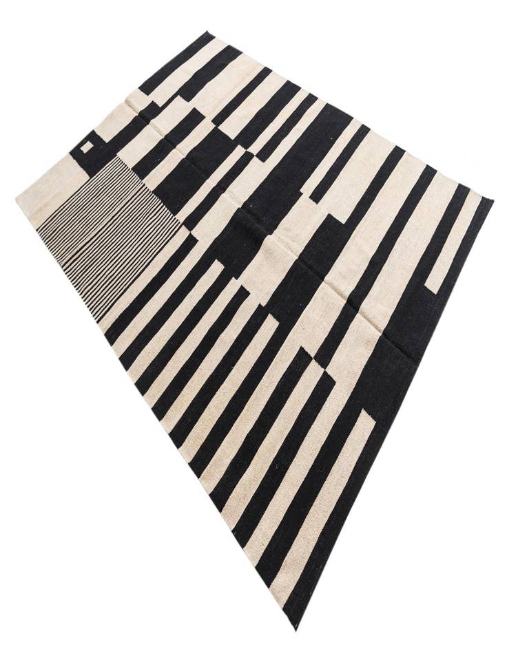 Detail image of  5' 7 x 7' 10  Hand Woven Kilim Modern Wool Rug