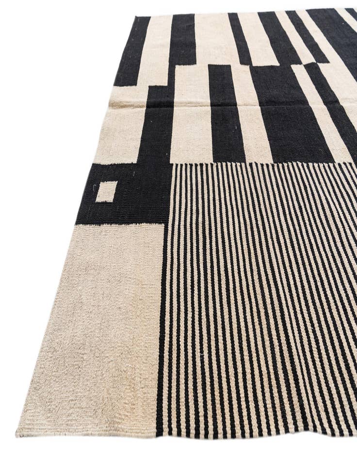 Detail image of  5' 7 x 7' 10  Hand Woven Kilim Modern Wool Rug