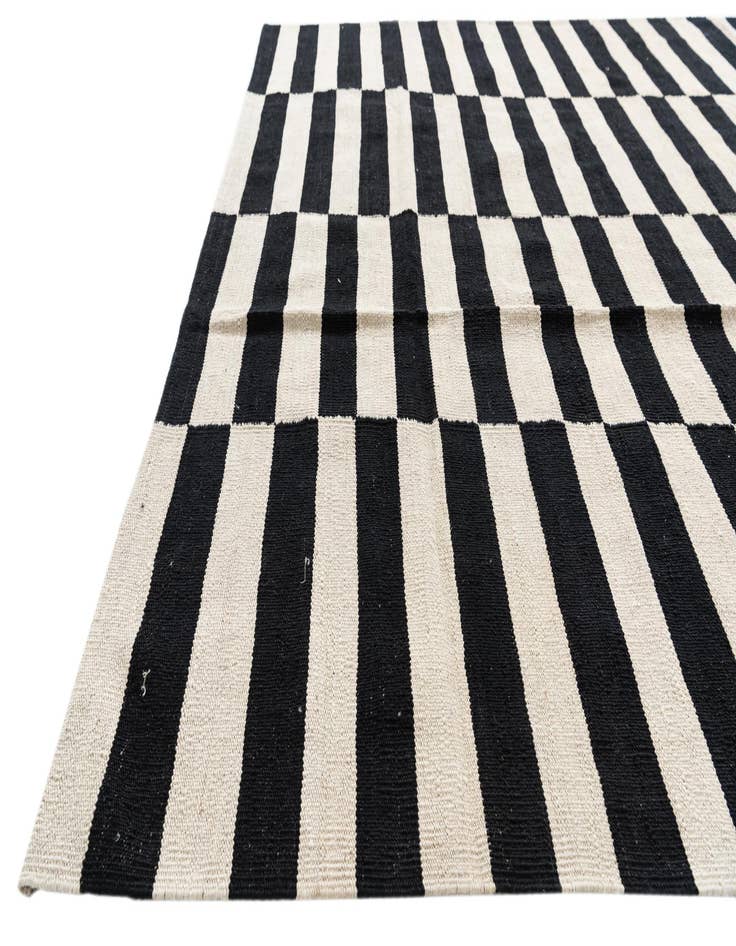 Detail image of  5' 8 x 7' 10  Hand Woven Kilim Modern Wool Rug