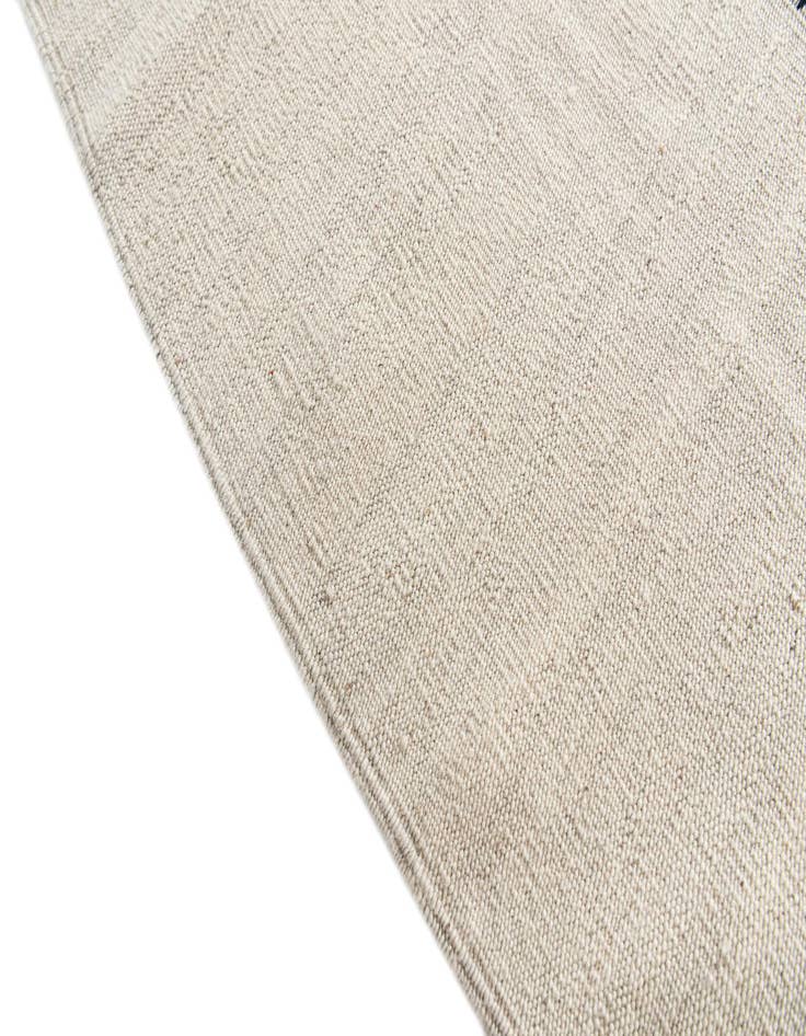 Detail image of  5' 5 x 6' 3  Hand Woven Kilim Modern Wool Rug