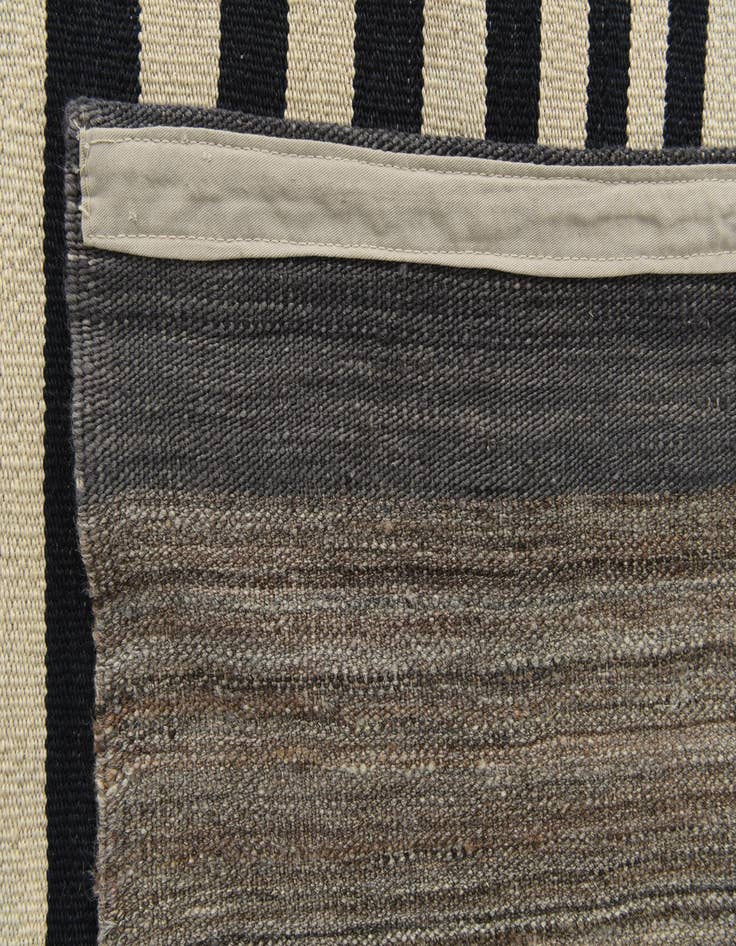 Detail image of  8' 3 x 9' 10  Hand Woven Kilim Modern Wool Rug
