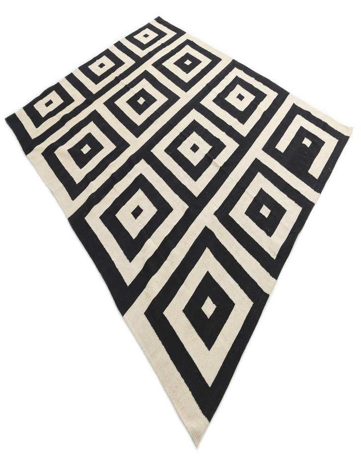 Detail image of  8' x 10'  Hand Woven Kilim Modern Wool Rug