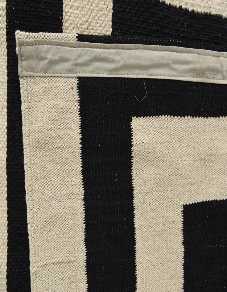Detail image of  8' x 10'  Hand Woven Kilim Modern Wool Rug