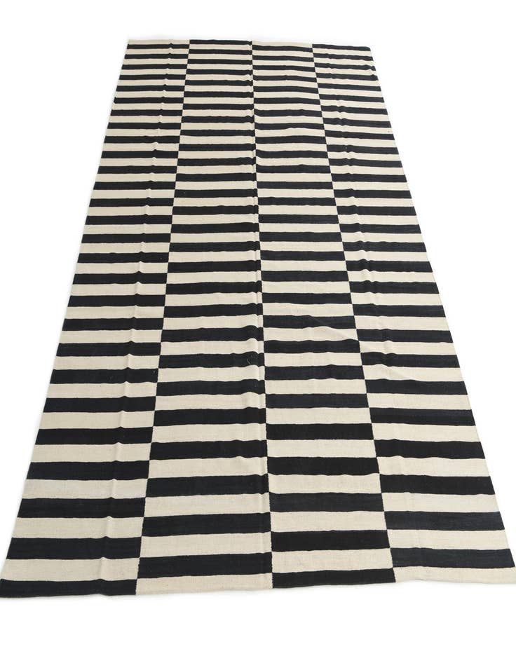 Detail image of  8' 6 x 11' 2  Hand Woven Kilim Modern Wool Rug