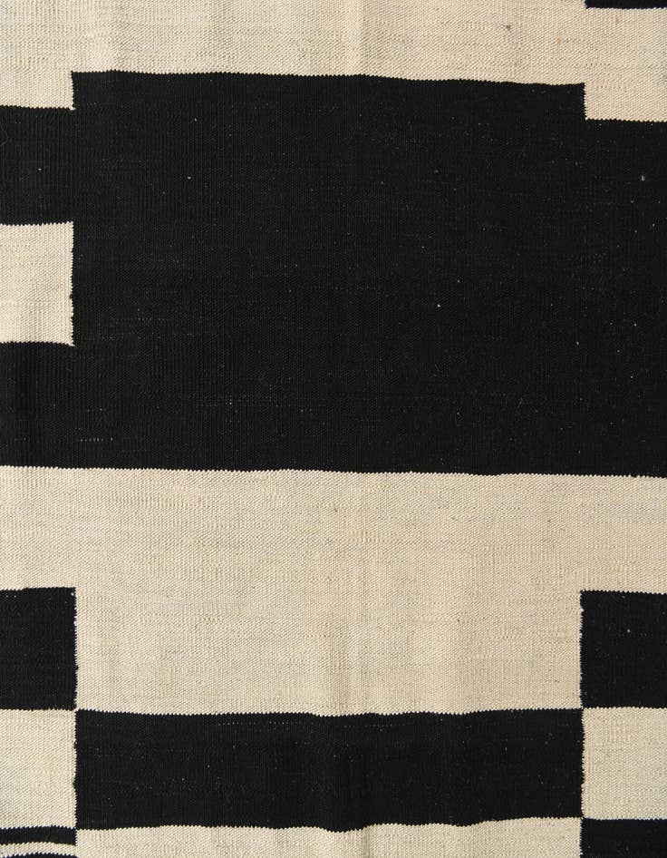 Detail image of  8' 5 x 9' 10  Hand Woven Kilim Modern Wool Rug