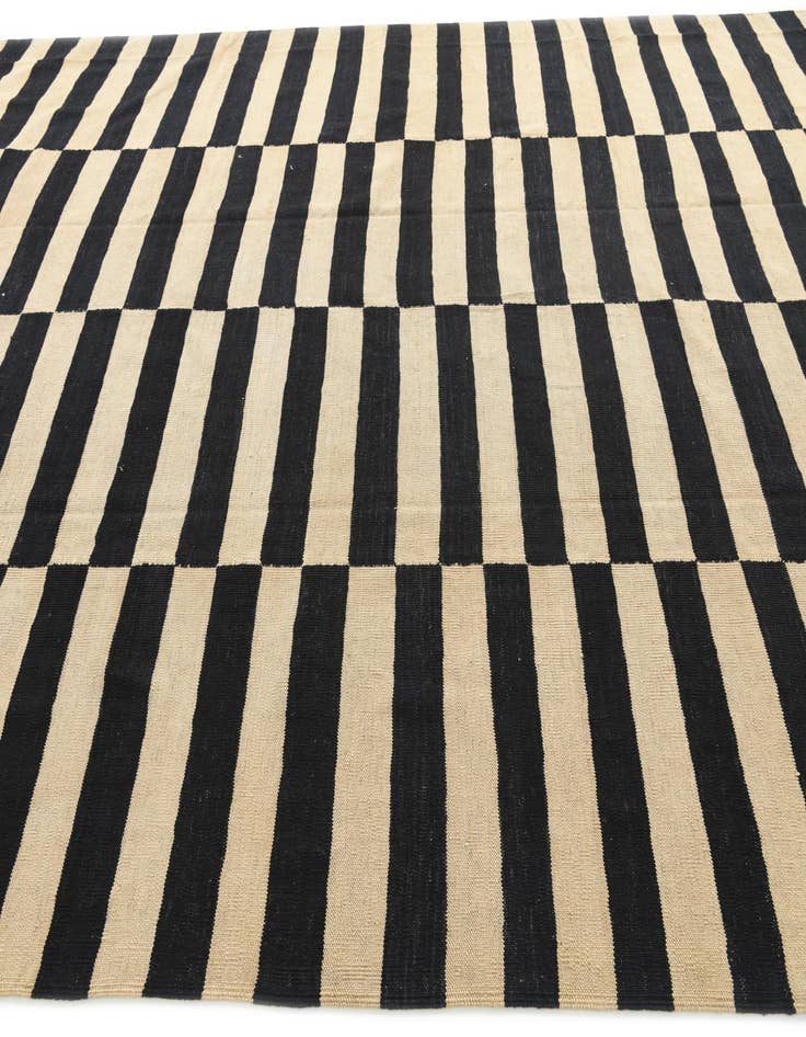 Detail image of  8' 4 x 11' 2  Hand Woven Kilim Modern Wool Rug