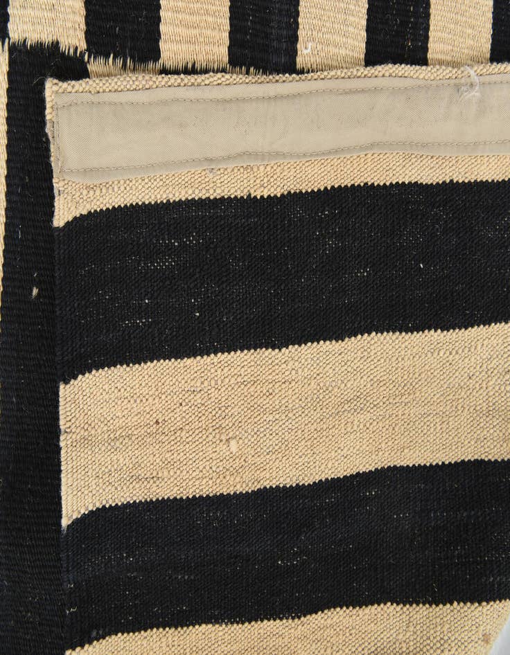 Detail image of  8' 4 x 11' 2  Hand Woven Kilim Modern Wool Rug