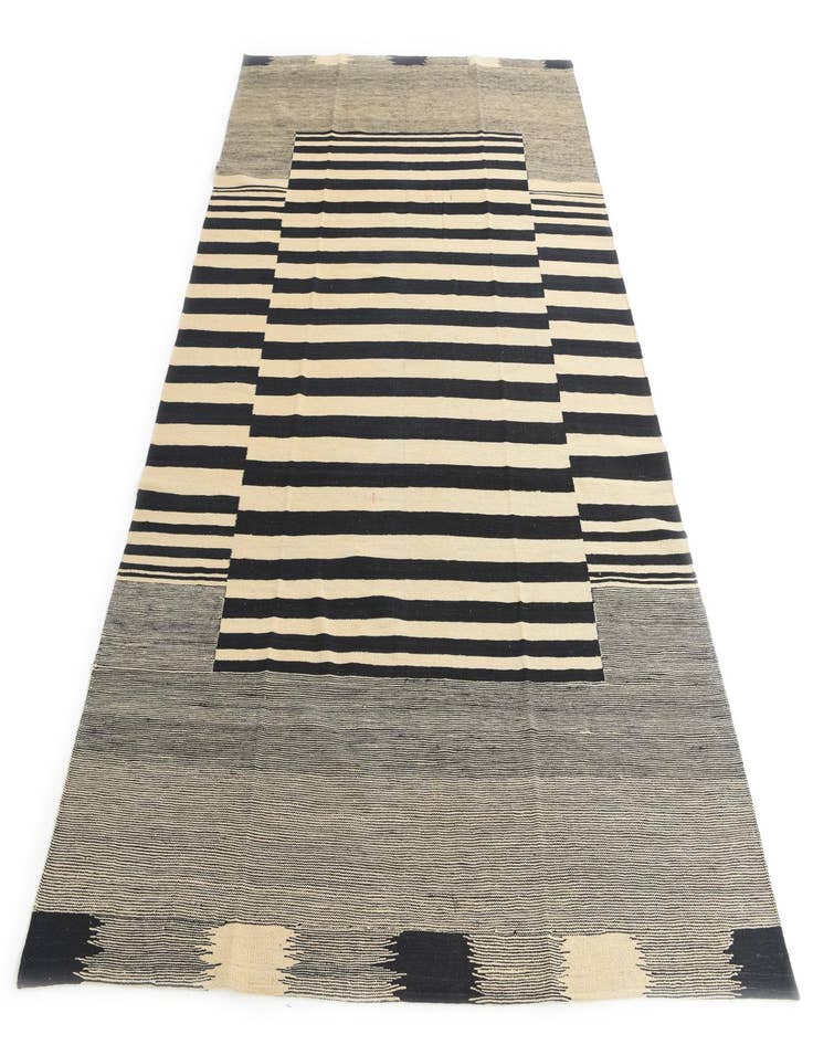 Detail image of  6' 7 x 9' 8  Hand Woven Kilim Modern Wool Rug