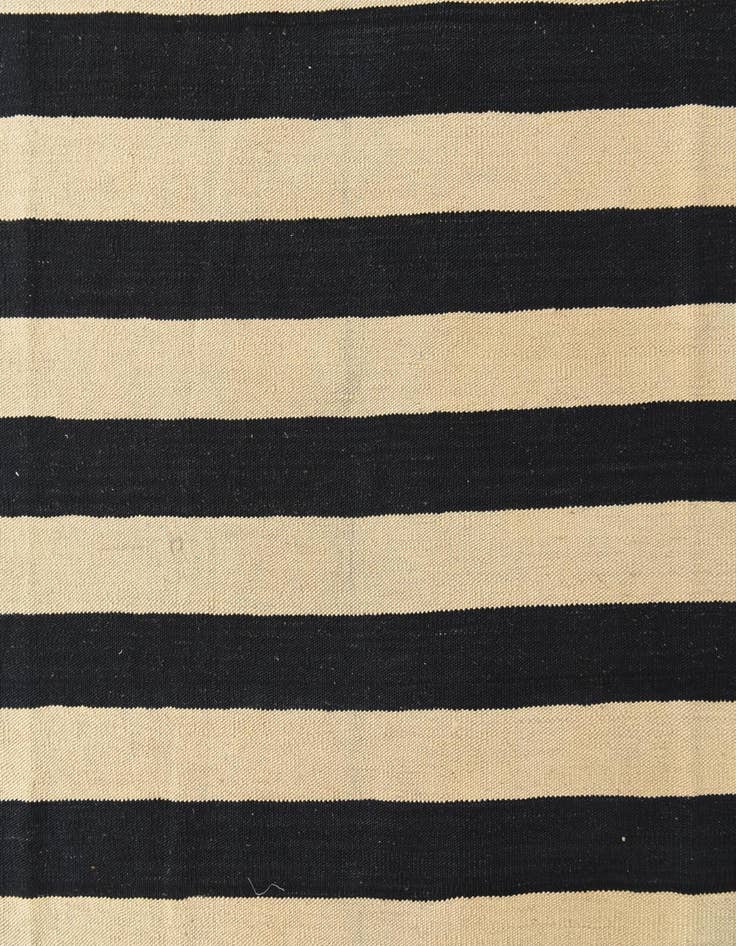 Detail image of  6' 7 x 9' 8  Hand Woven Kilim Modern Wool Rug